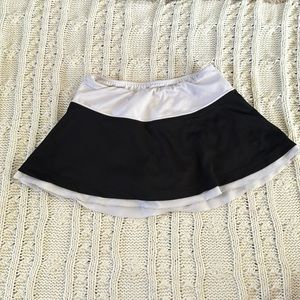 Women’s golf skirt size small